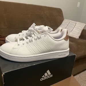 Fresh white and gold adidas.. NEVER WORN. Size 7 in women $60–SOLD